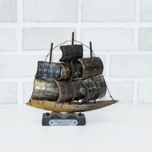 Barco / caravela miniatura antiga vintage